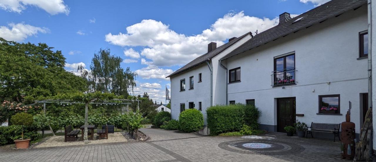 Weingut Harald Ludwig Apartment Osann-Monzel Exterior foto